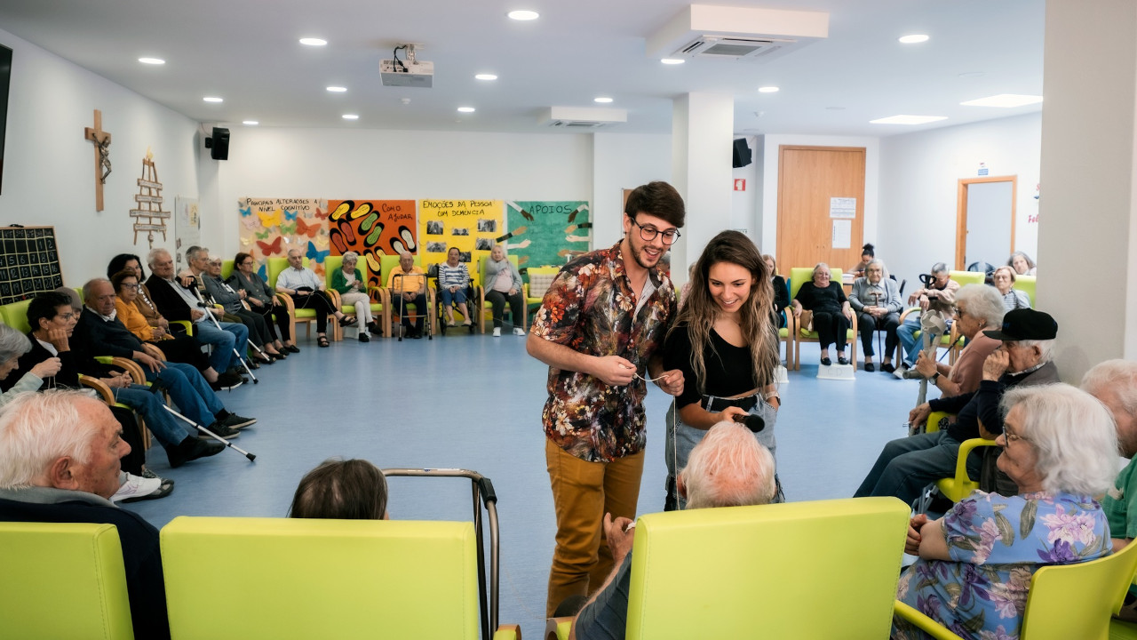 Animação nos centros de dia de Carnaxide e Queijas