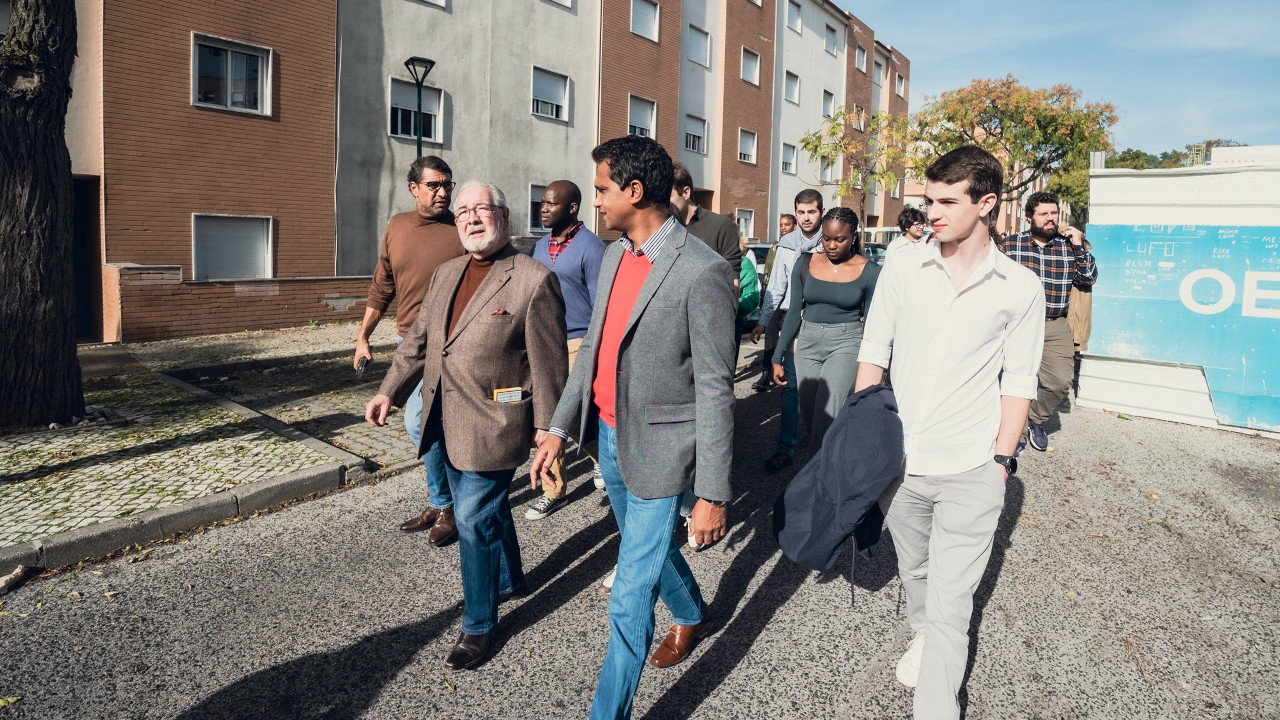 Visita aos bairros municipais localizados na União de Freguesias