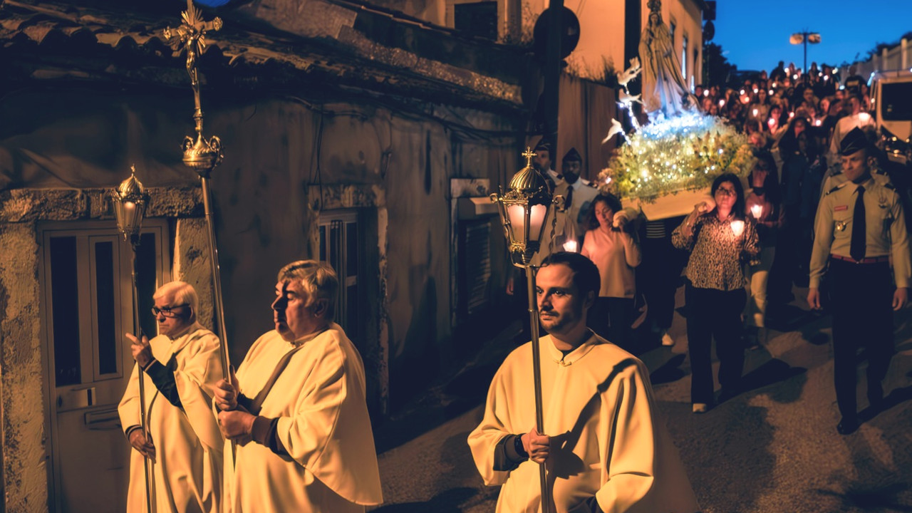 Procissão de Velas em Linda-a-Pastora