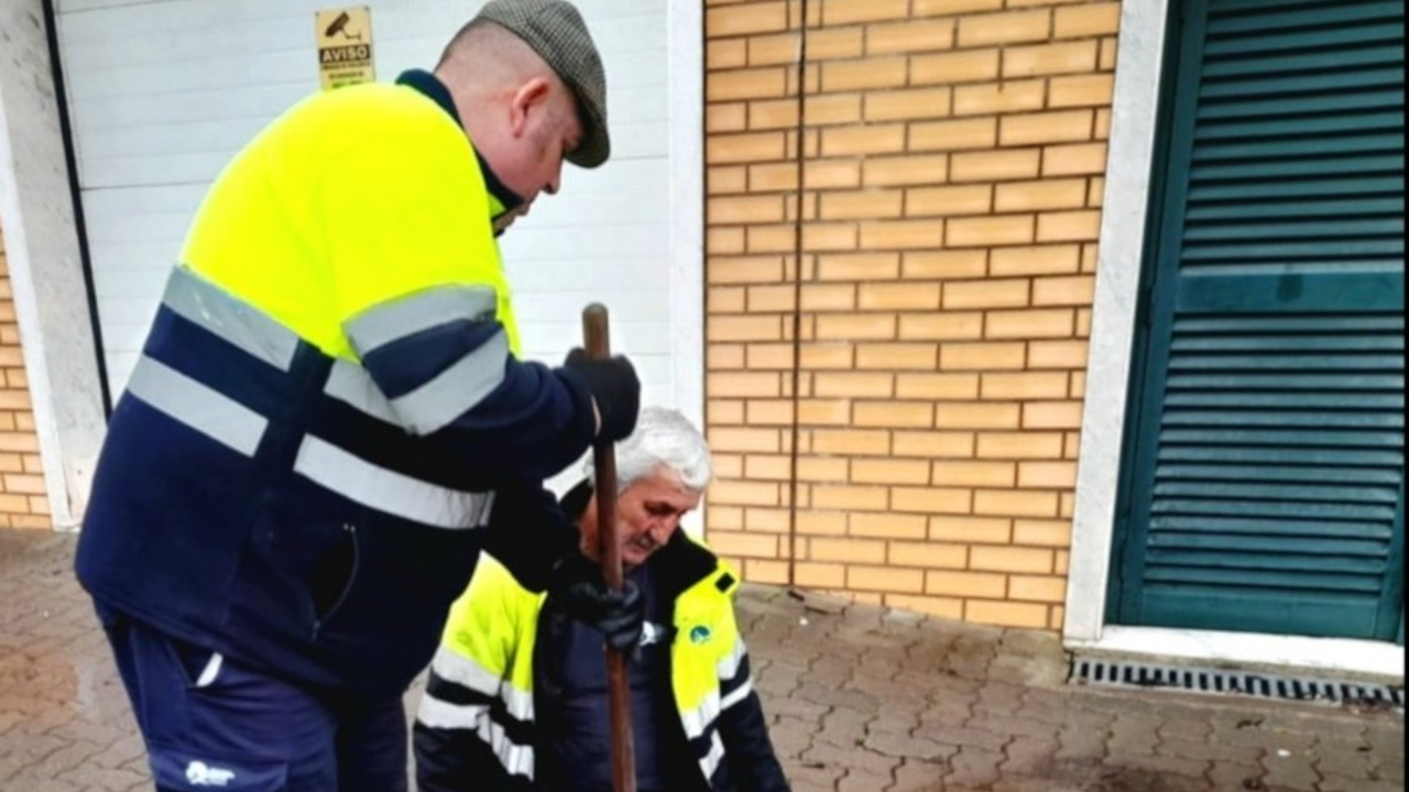 Reparação de passeio na Rua Madre Teresa de Calcutá