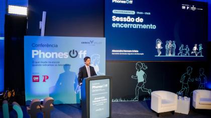 Phones Off debate o uso dos telemóveis nas escolas